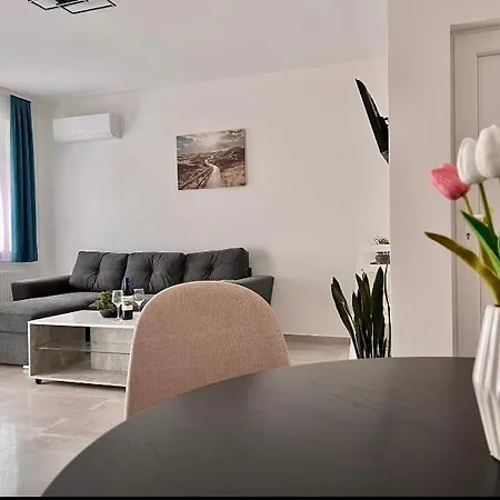 Διαμέρισμα Anna